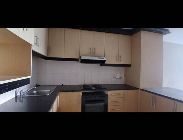 3 BEDROOM APARTMENT TO LET IN SOUTH BEACH
